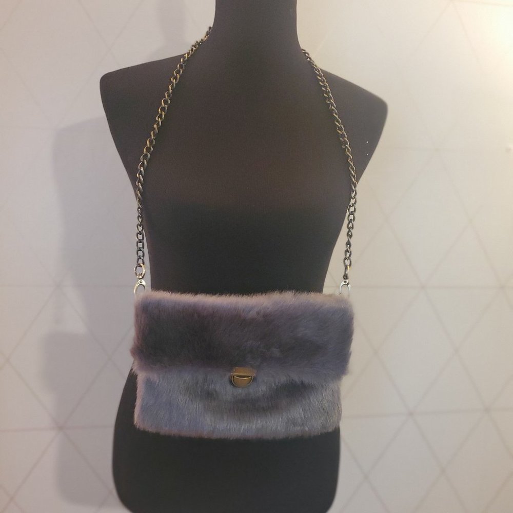 Fur Clutch
